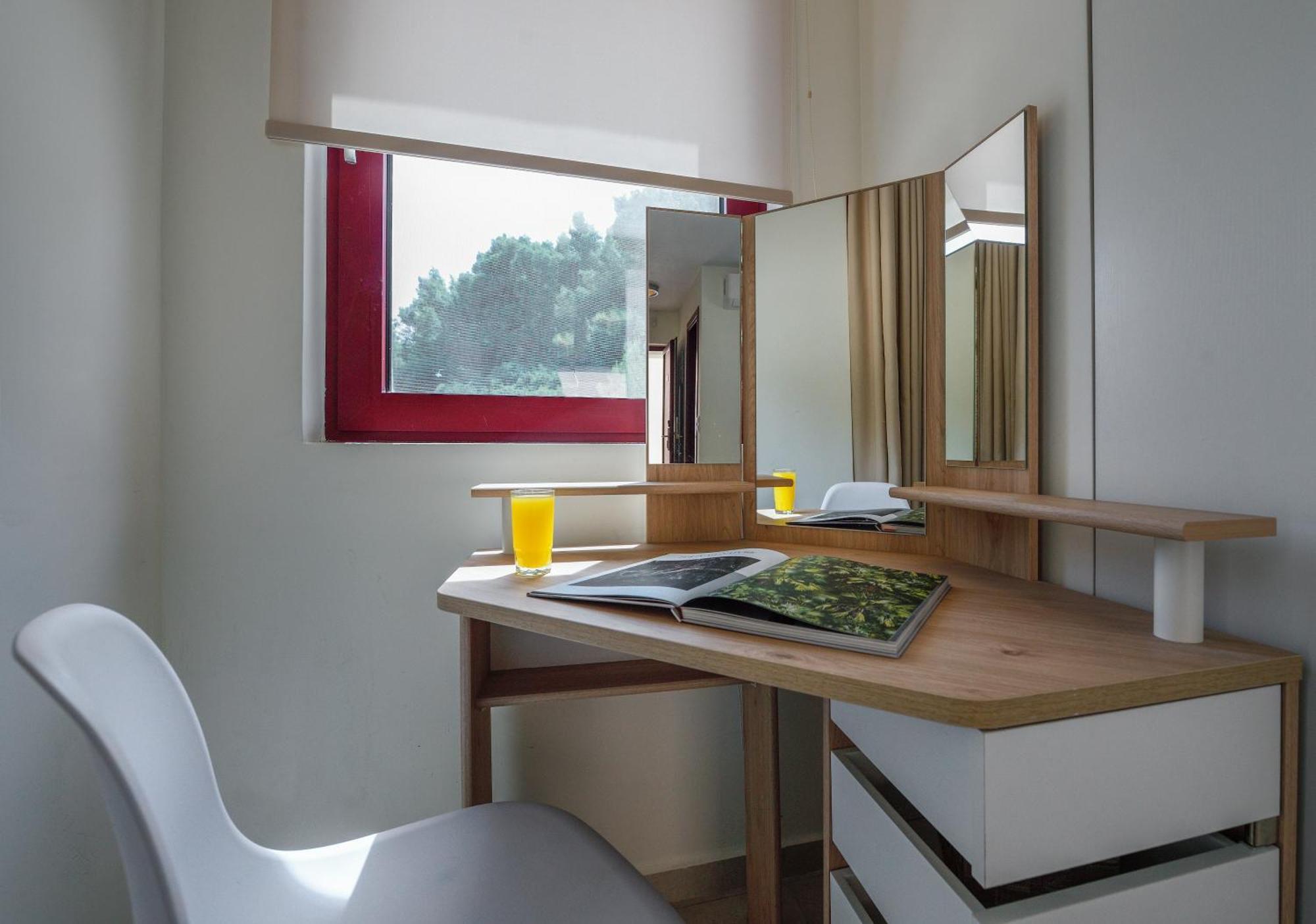 Elpiniki Luxury Rooms 네아 포티데아 외부 사진