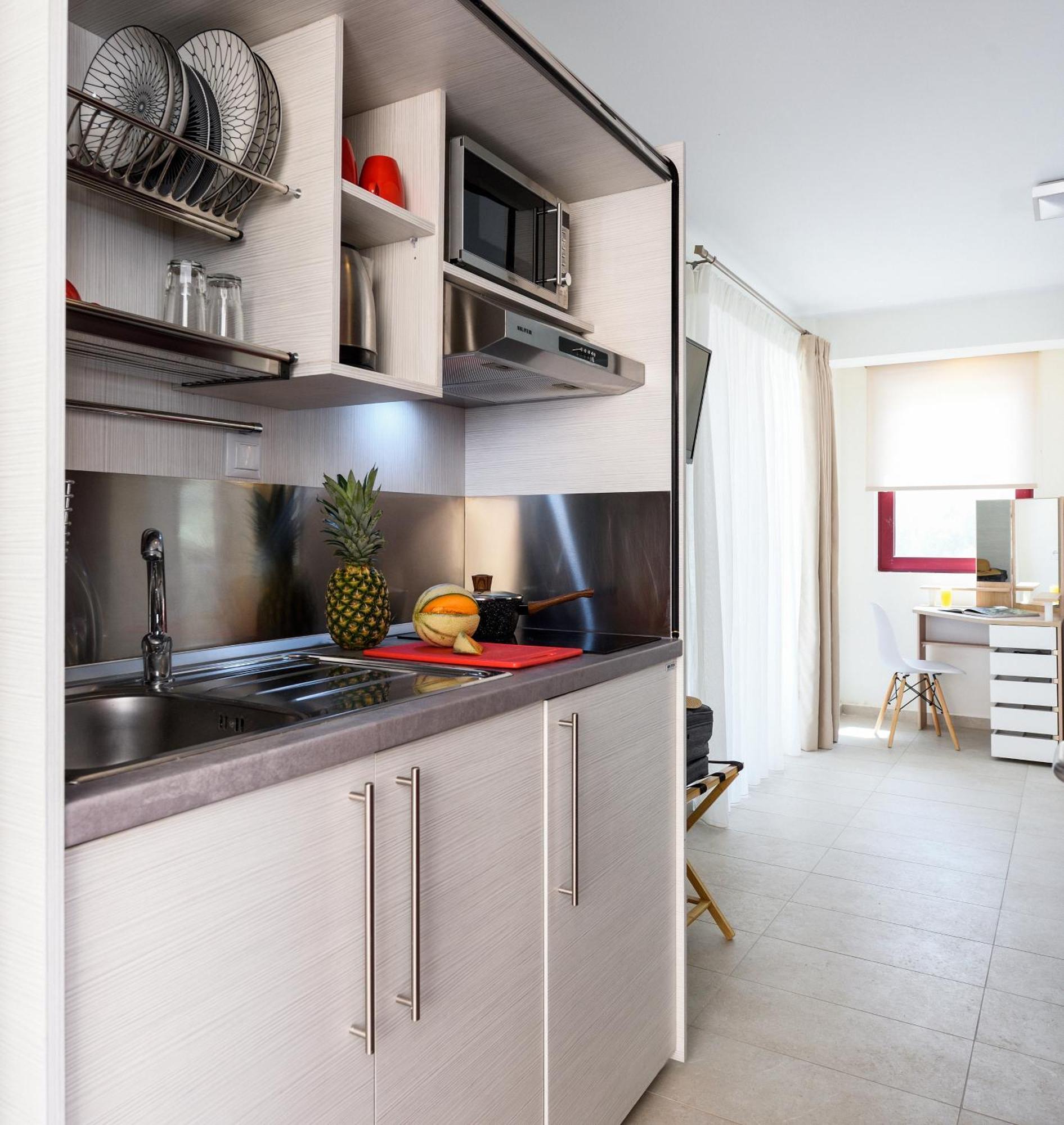 Elpiniki Luxury Rooms 네아 포티데아 외부 사진