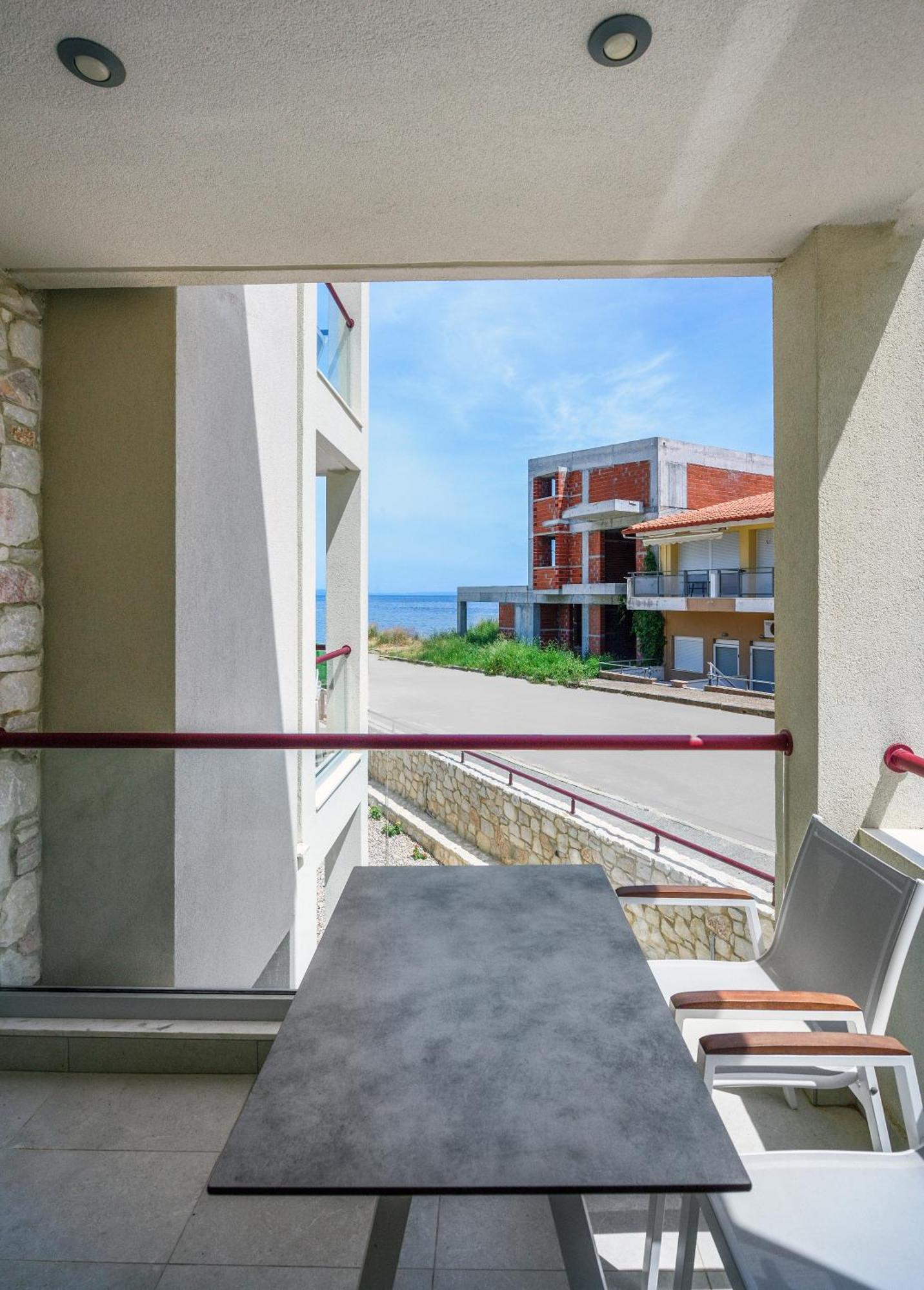 Elpiniki Luxury Rooms 네아 포티데아 외부 사진